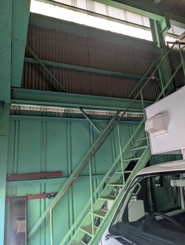 尼崎市水堂町2-40-34 丸一商会