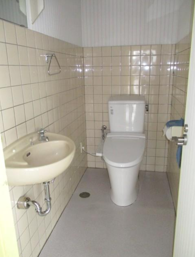 高槻市三島江4-35-1 丸源ビル